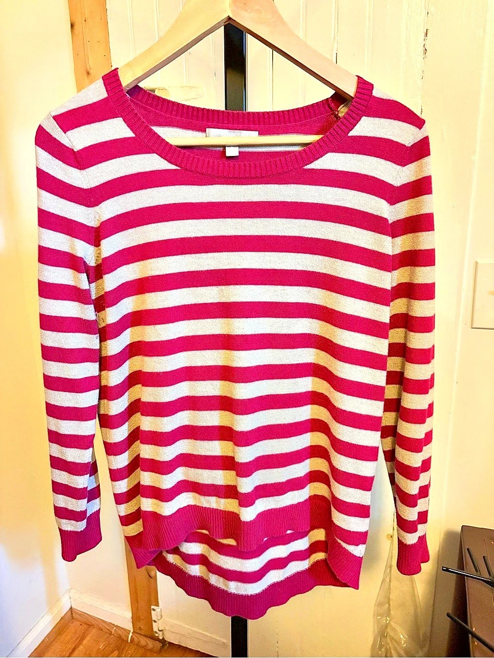Banana Republic Striped Elbow Patch Sweater in Pink & Gray Size Small